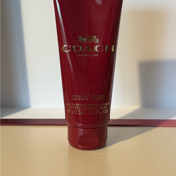 Coach Wild Rose Perfumed Body Lotion in Deep Red - Picture 4 of 7